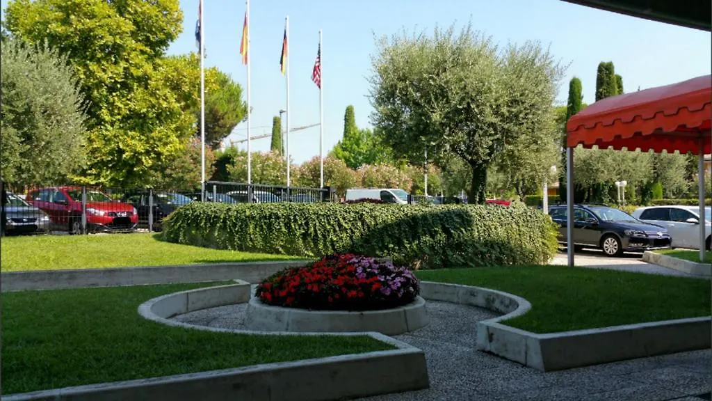 Hotel Holiday Sirmione