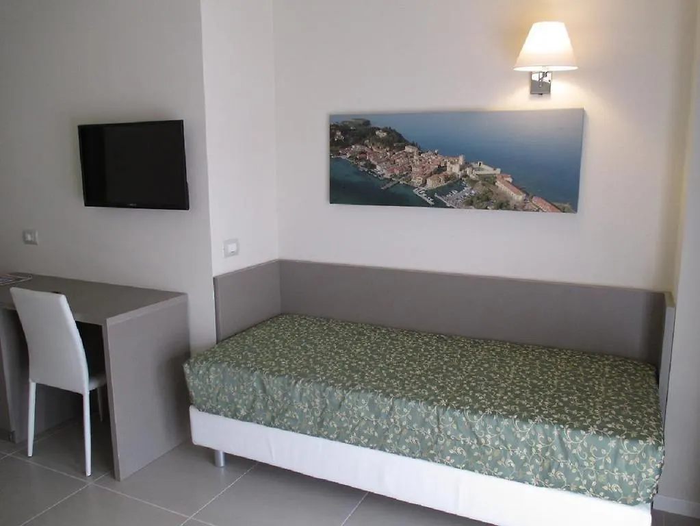 Hotel Holiday Sirmione